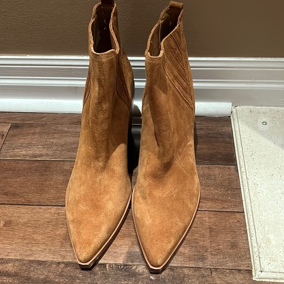 Marc Fisher Shoes - Marc Fisher | Camel Leather Western Bootie NWOT